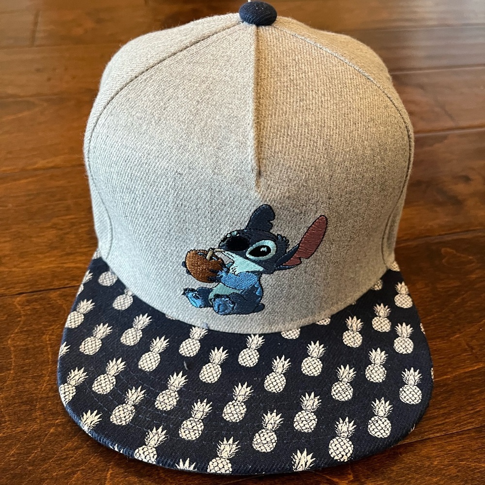 Disney Fans! Men's Stitch Pineapple Brim Snapback Hat - Gray & Navy